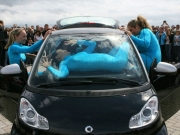 Сколько гимнасток влезет в Smart? Сколько гимнасток влезет в Smart?- фотография №2