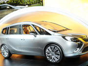 Zafira Tourer Concept    -  23