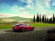 Panamera  Panamera 4-  4