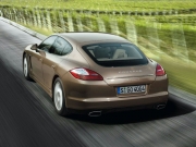 Panamera  Panamera 4-  8