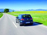 Volkswagen Golf    -  34